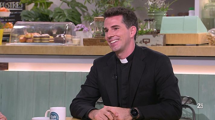 Cafè d'idees - Mossèn Carlos Bosch: "La visita del papa no pretén deixar-nos indiferents"