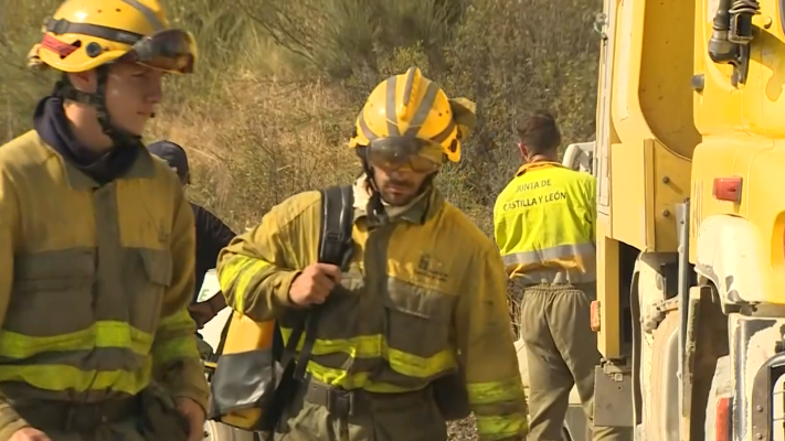 Noticias de Castilla y León - 355 nuevos efectivos y 60 millones de euros más para apagar el fuego tras los incendios del año pasado