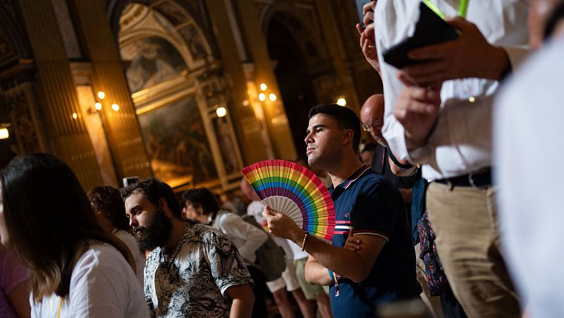 Los cristianos LGTBI reclaman su sitio en la Iglesia - Mediodía en RNE | Ver
