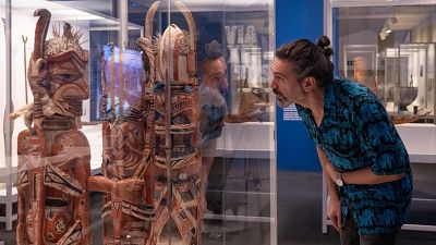 Exposici�n Voces do Pac�fico en Santiago de Compostela - Telexornal - Galicia | Vexa