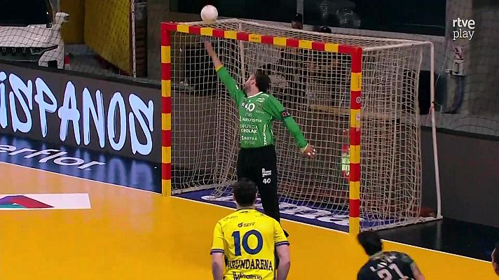 Balonmano - Copa del Rey. 1/4 Final: Irudek Bidasoa Irún - Bathco Torrelavega
