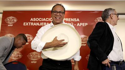 Roberto S�nchez conf�a en "restablecer est�ndares" y promete "justicia, democracia y estabilidad para desarrollar" Per�