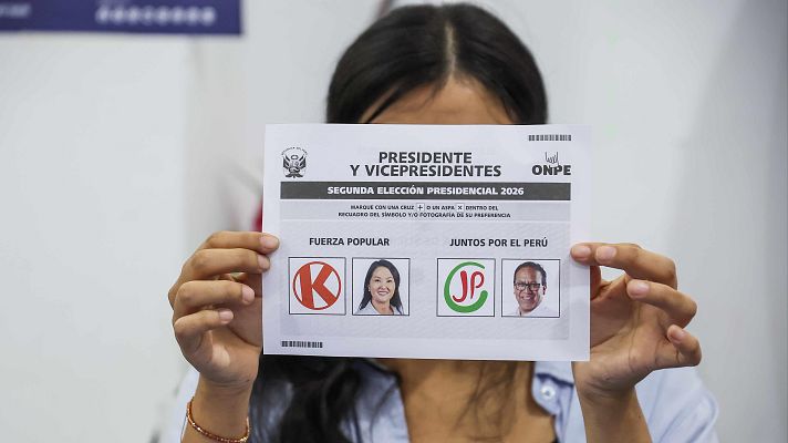 Telediario Fin de Semana - Los peruanos acuden a las urnas para elegir entre Fujimori y Sánchez a su noveno presidente en diez años