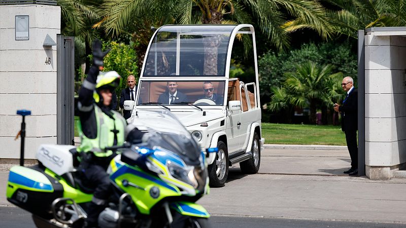 El papamóvil llega a Torrespaña - Fin de semana 24h | Ver