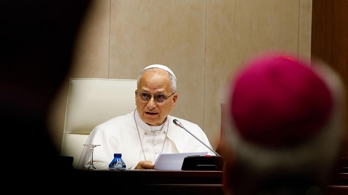 El papa León XIV durante su encuentro con los obispos en la Conferencia Episcopal Española (CEE) en Madrid este lunes durante su visita a España.
