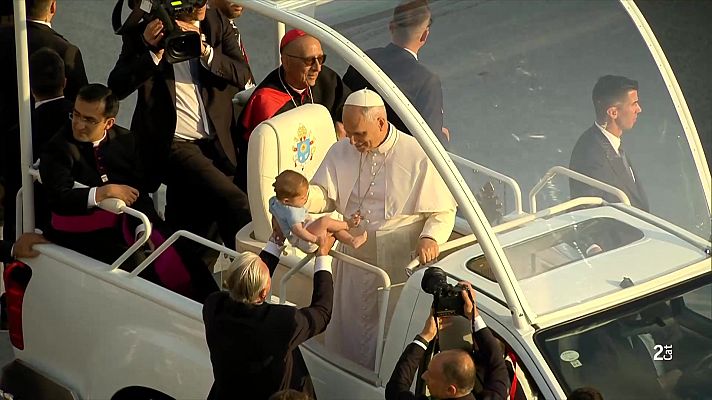 Especials en català - Vigília papa Lleó XIV a l'Estadi Olímpic