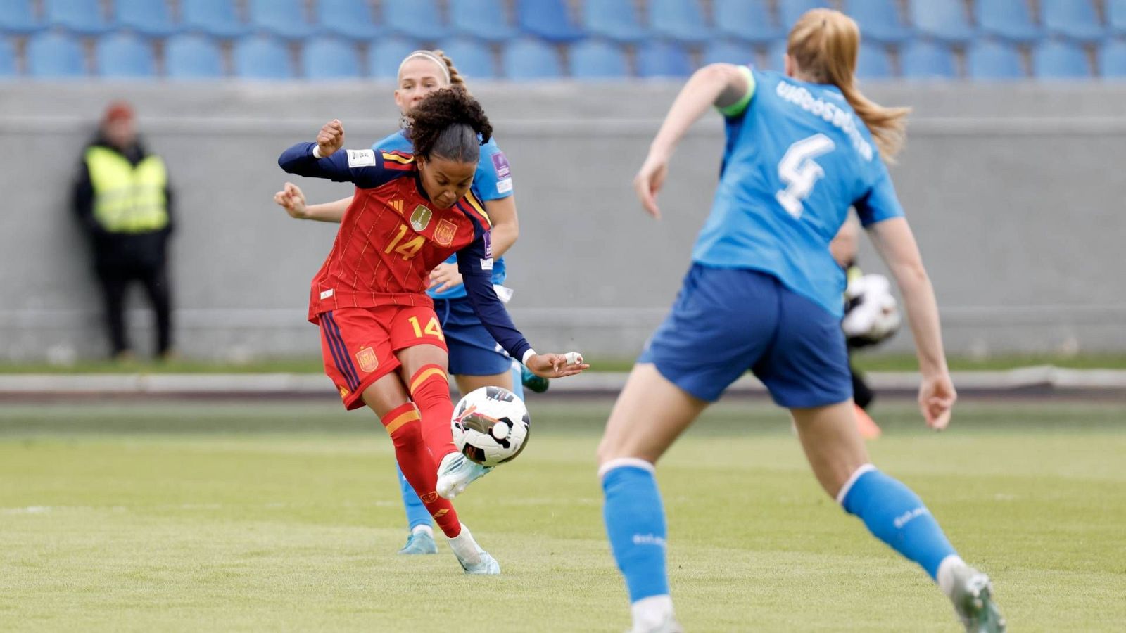 Fútbol - Clasificatorio Campeonato del Mundo Selección absoluta femenina: Islandia - España - Fútbol | Ver