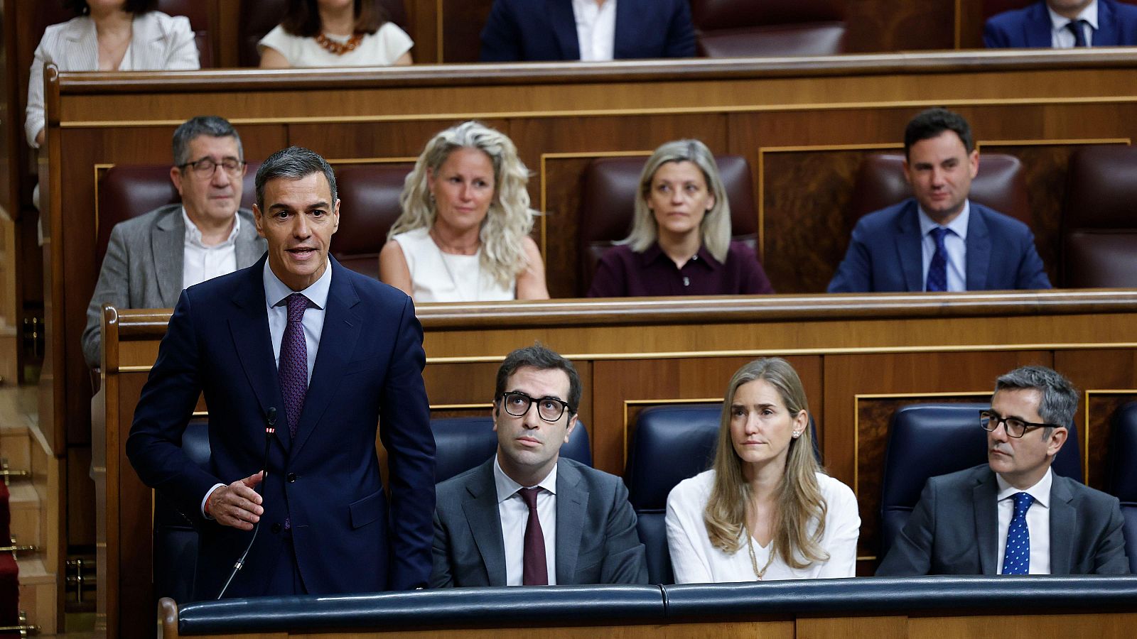 Feijóo echa en cara a Sánchez los casos de corrupción y el presidente responde: "lecciones ninguna" del partido de la Kitchen - Informativo 24h | Ver