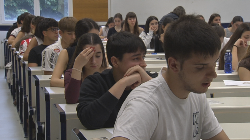 El 95 por ciento de los estudiantes vascos que se han presentado a la PAU han aprobado. En Gipuzkoa llegan casi al 98 por ciento | RTVE Play – Ver ahora