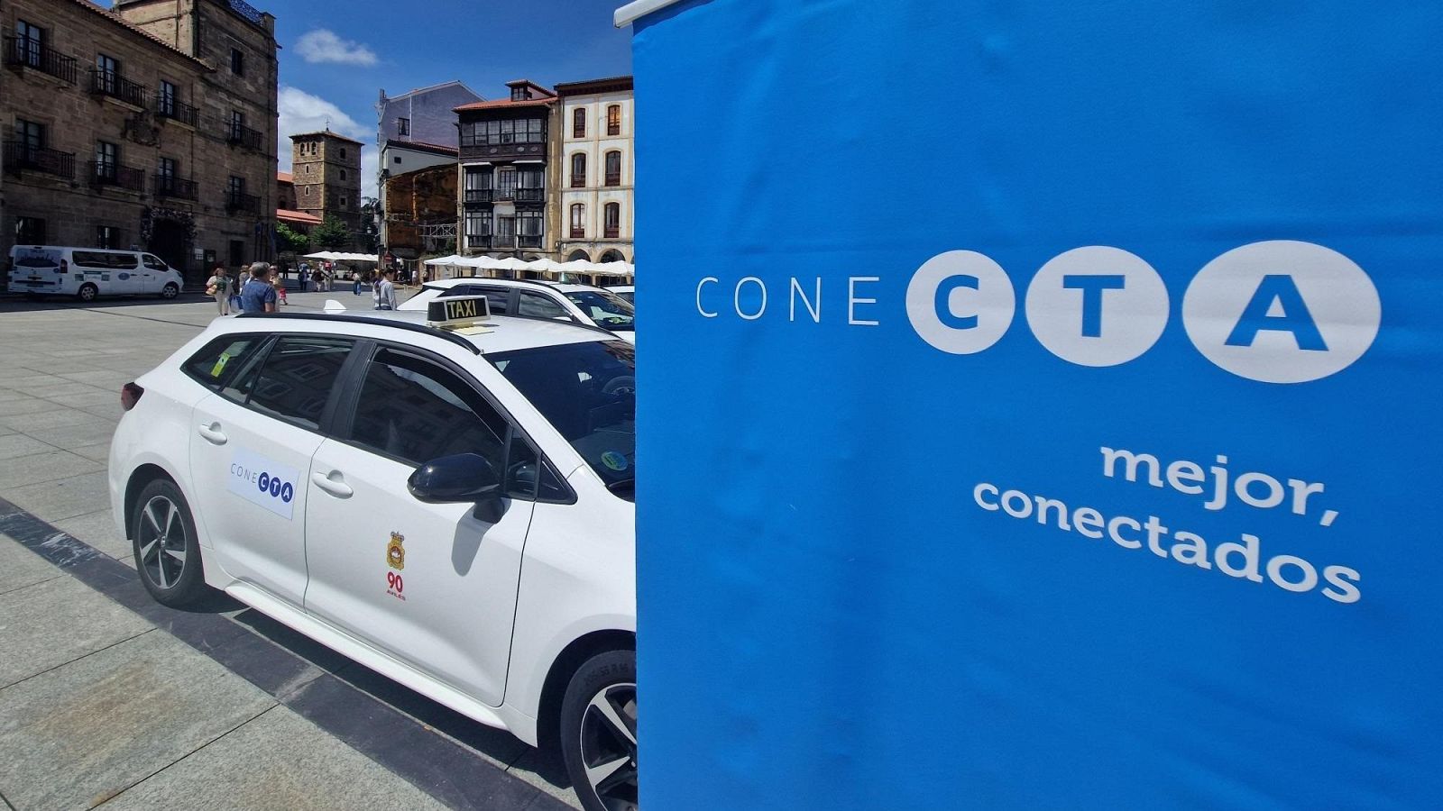 Asturias lanza la aplicación 'Conecta Taxi' para la reserva de vehículos - Panorama Regional | Ver