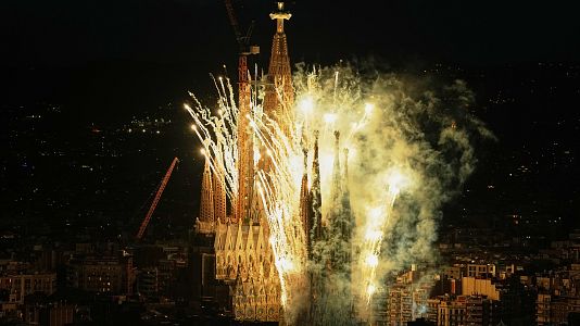 Un espect�culo de cine para inaugurar la torre de Jesucristo de la Sagrada Familia