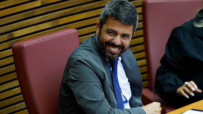 Informativo 24h - El chat de Mazón y sus consejeros el día de la dana: "Desprende sensación de estar alerta que te cagas"