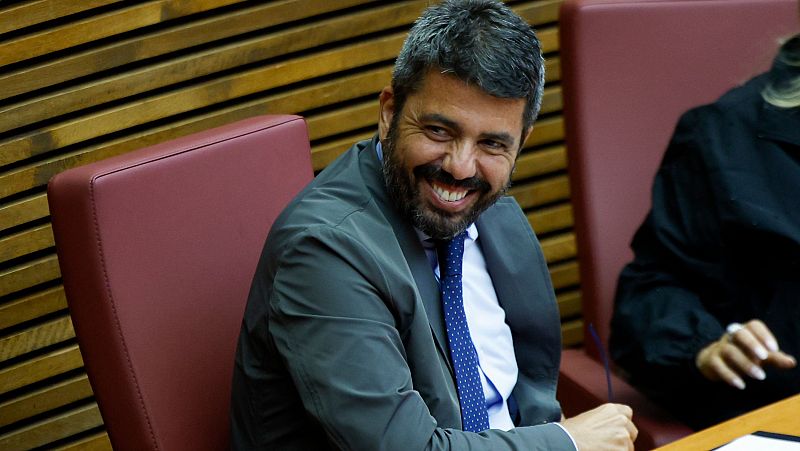 Se descubren los mensajes del chat de Mazón y sus consejeros - Informativo 24h | Ver