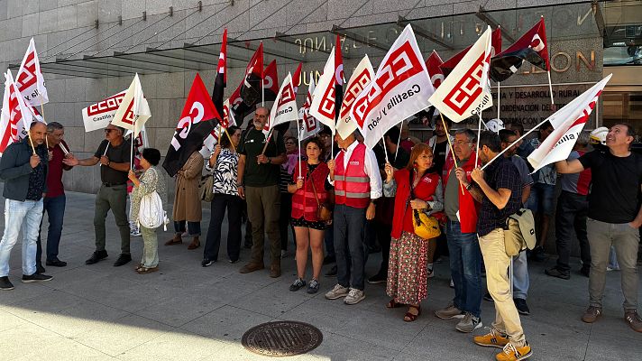 Noticias de Castilla y León - CCOO y CGT se movilizan en Valladolid por el operativo antiincendios