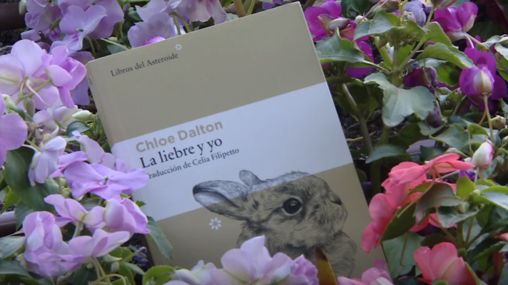 Telediario 1 - Libros relajantes y que nos conectan con la naturaleza en la Feria del Libro de Madrid