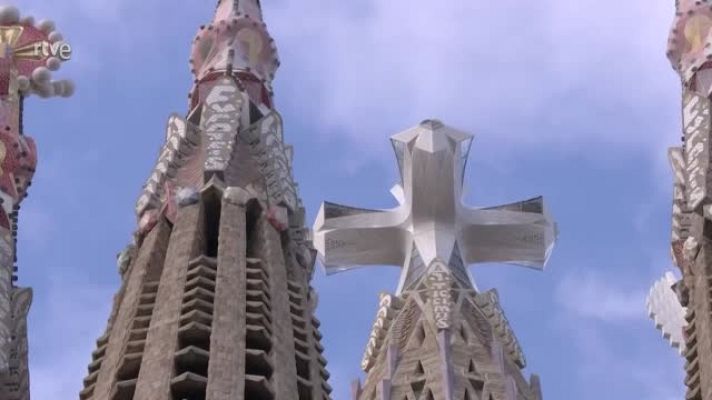 Especials en català - RTVE afronta un repte tècnic d'abast mundial per retransmetre la visita del papa a Barcelona