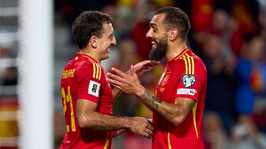 "Liderazgo e inteligencia"; "trabajo y f�sico": Borja Iglesias y Mikel Oyarzabal valoran las cualidades del otro