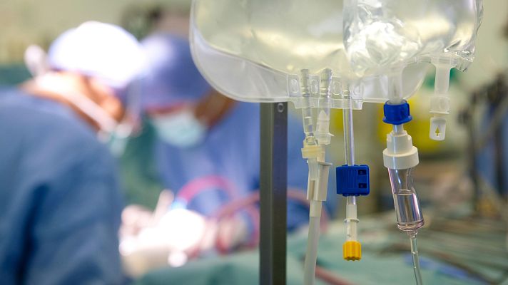 Telediario Fin de Semana - El hospital 12 de octubre realiza el primer trasplante simultáneo de intestino y páncreas en España