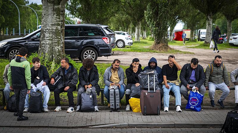 El pacto de la UE endurece su política migratoria - Telediario Fin de Semana | Ver