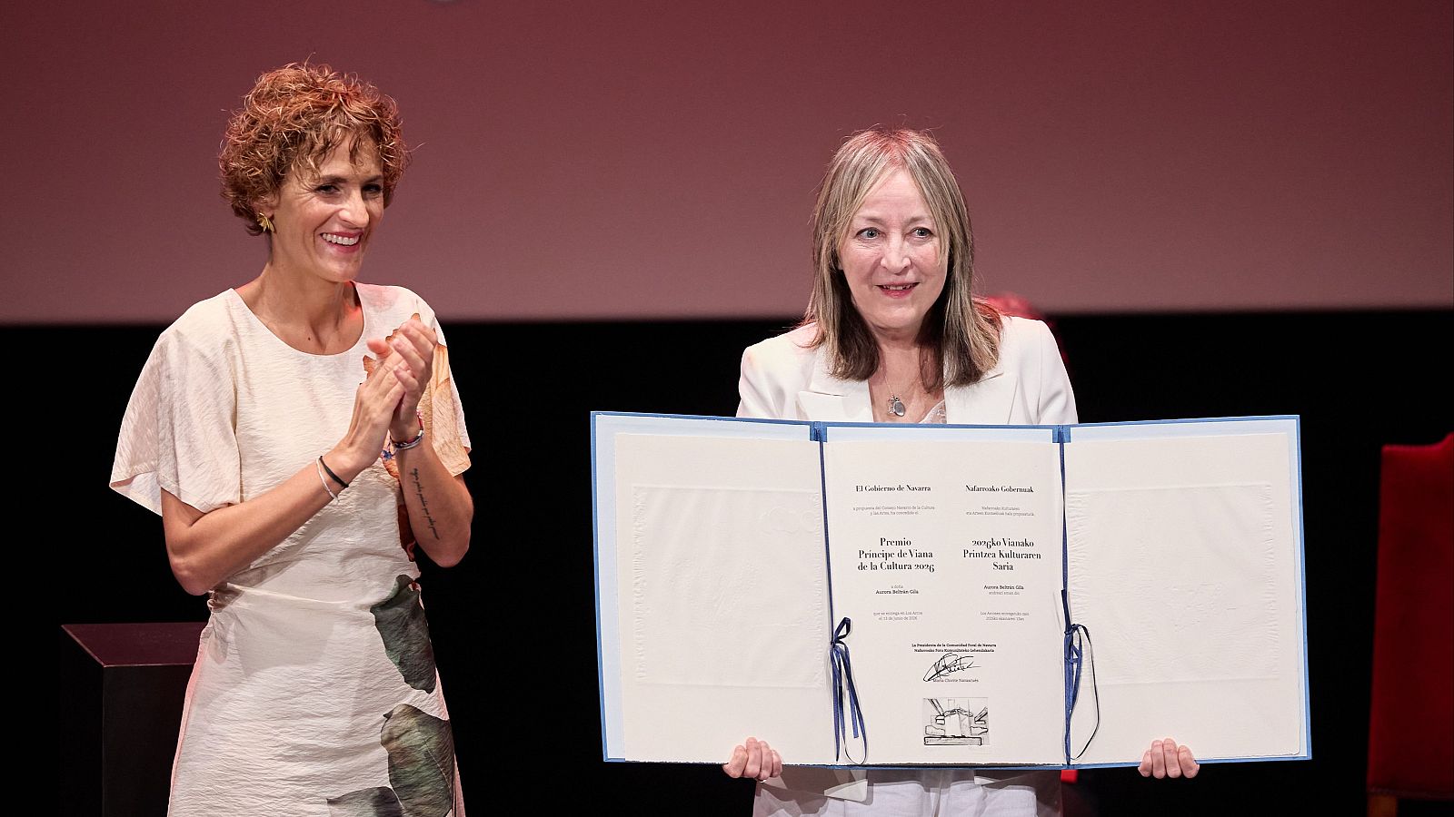 Aurora Beltrán recibe el Premio Príncipe de Viana de la Cultura - Telenavarra | Ver