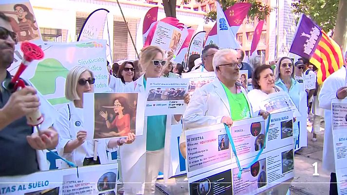 Informatiu Balear - Els metges amenacen amb una vaga indefinida a partir del setembre