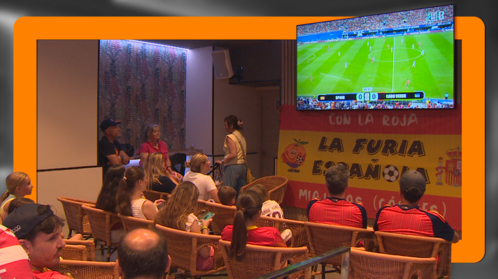 Noticias de Extremadura - La furia española: peña de la selección en Miajadas