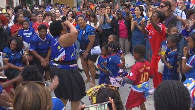 Burela celebra o empate a cero entre Espa�a e Cabo Verde - Telexornal - Galicia | Vexa