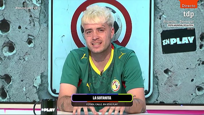 Fútbol de calle - La pregunta de La Sotanita en Gran Estadio Mundial