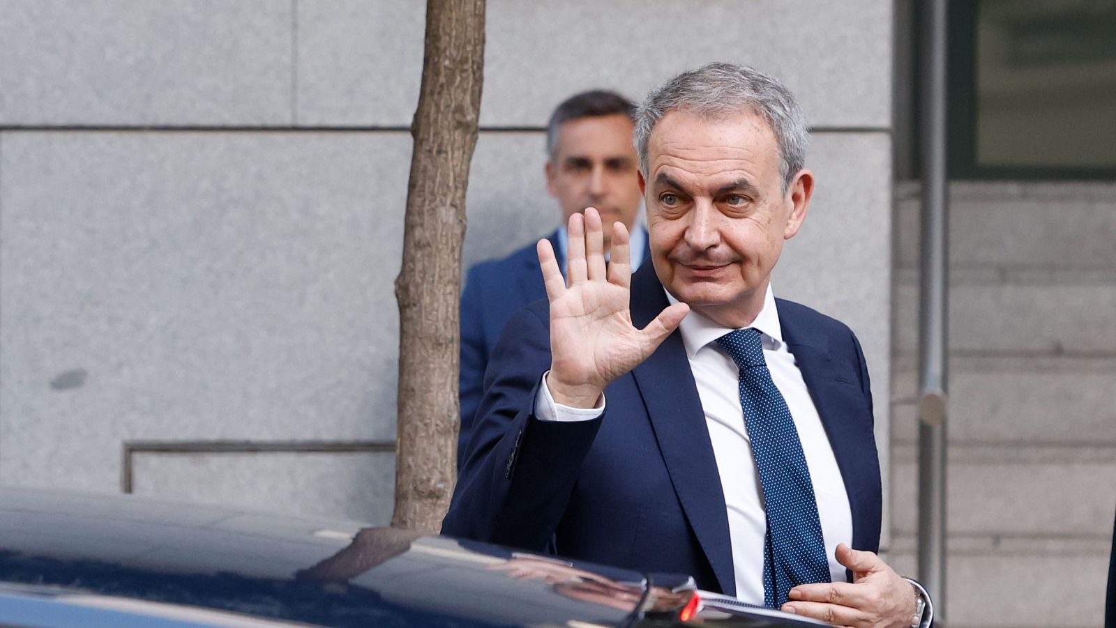 Zapatero llega a la Audiencia Nacional para declarar como imputado - La hora de La 1 | Ver