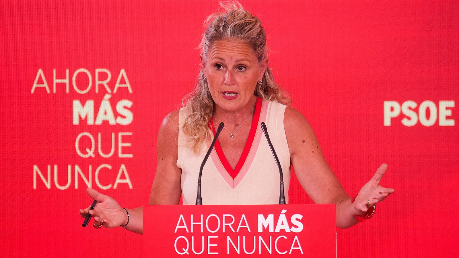 El PSOE denuncia los "tiempos mucho más rápidos" con la izquierda en los juicios - La hora de La 1 | Ver