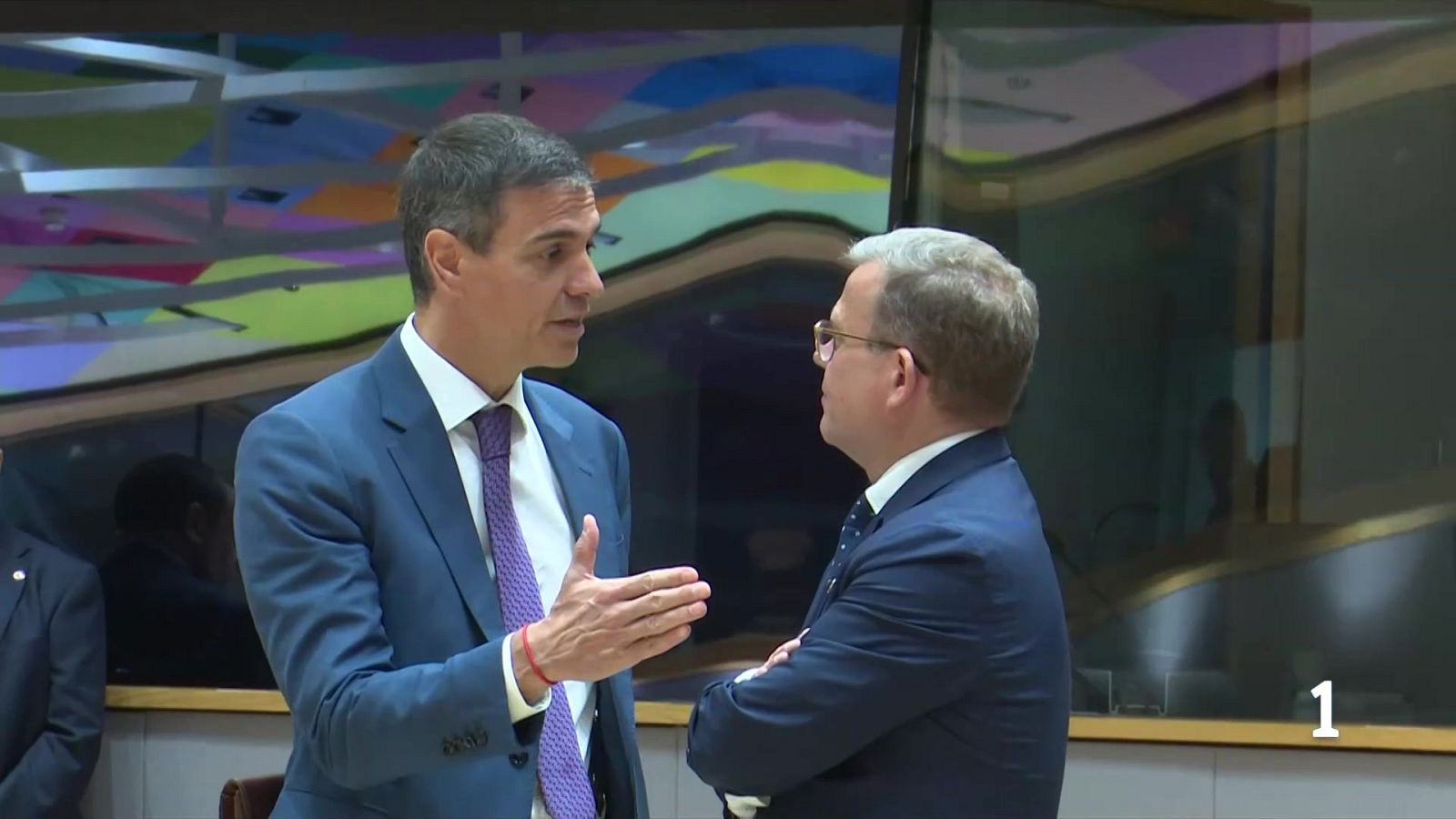 La pressió judicial sobre Sánchez creix amb noves investigacions - L'Informatiu | Veure