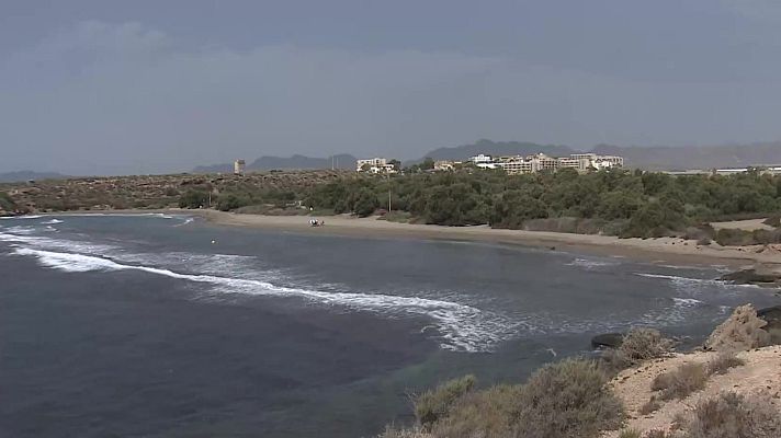 Noticias Murcia - Se busca a un joven desaparecido en la playa de Matalentisco, en Águilas