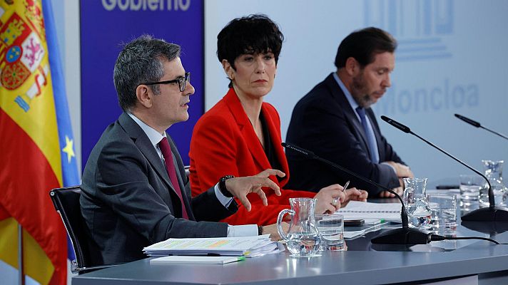 Telediario Fin de Semana - El Gobierno ve "desproporcionado" el auto del juez Peinado contra Begoña Gómez y el PP critica sus "escándalos"