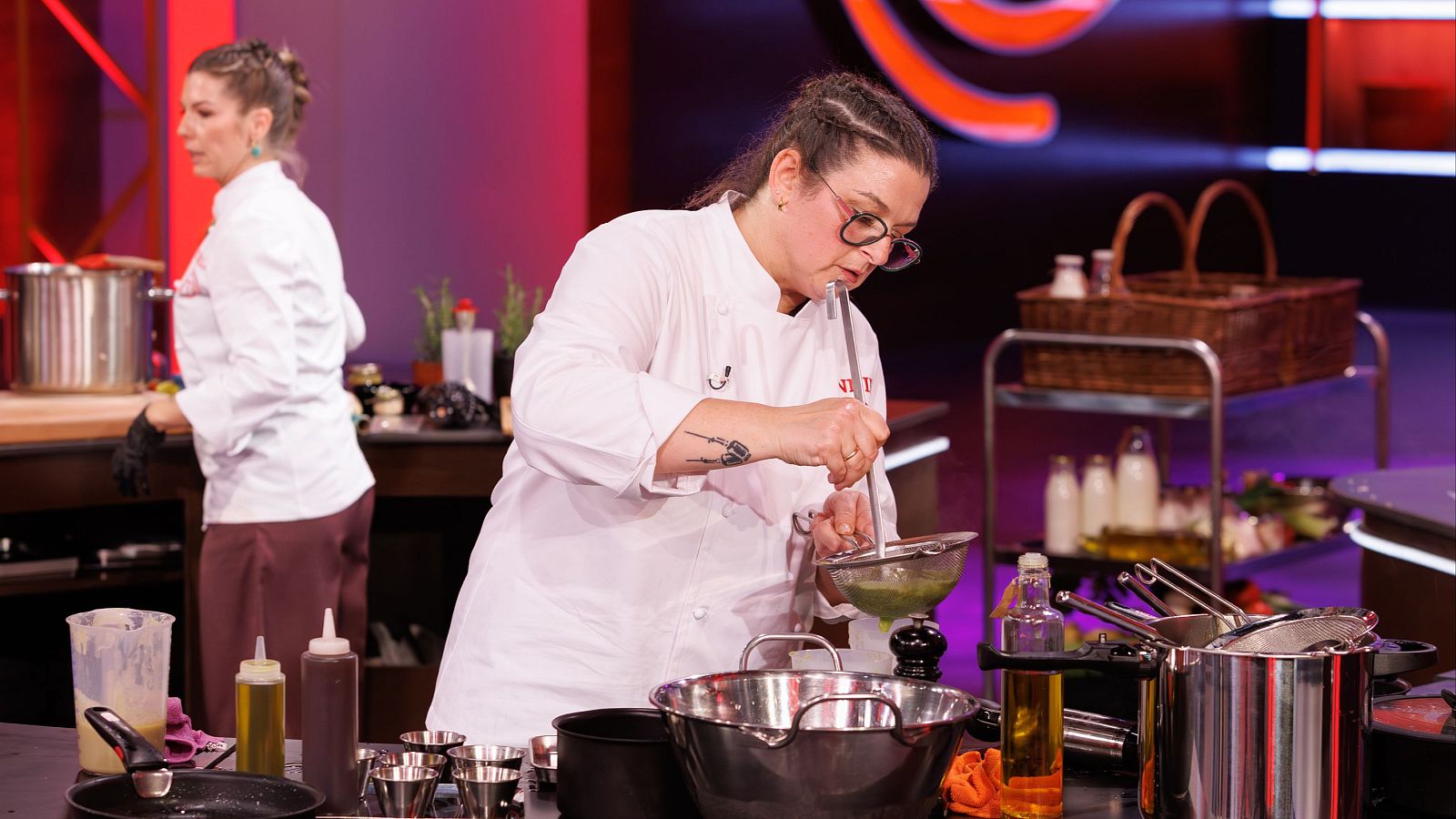 Annie: "He querido iniciar el menú realizando un homenaje a mis padres" - MasterChef | Ver