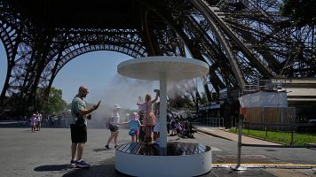 Francia ampl�a la alerta roja por calor extremo este lunes a la mitad del pa�s