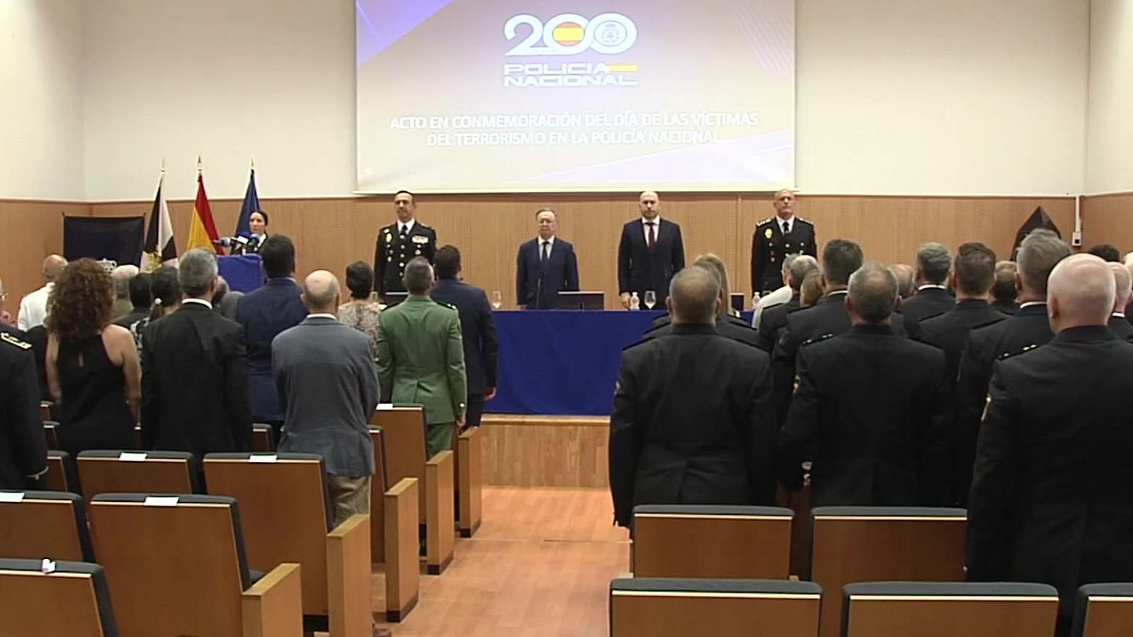 La Policía Nacional de Ceuta conmemora el Día de las Víctimas del Terrorismo con un homenaje en recuerdo tanto a las 188 víctimas mortales como a sus familias. | Ver