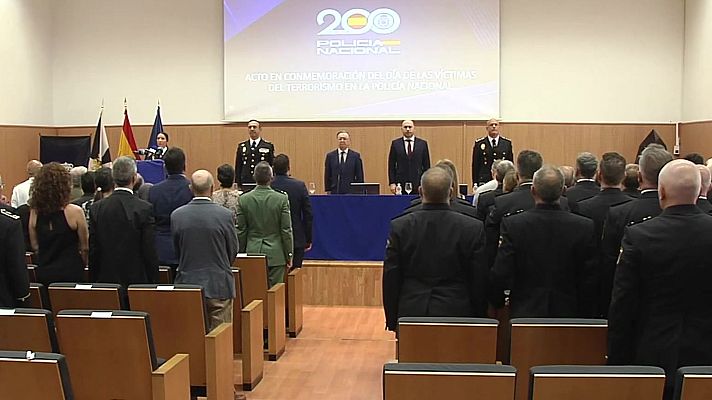  - La Policía Nacional de Ceuta homenajea a las víctimas del terrorismo