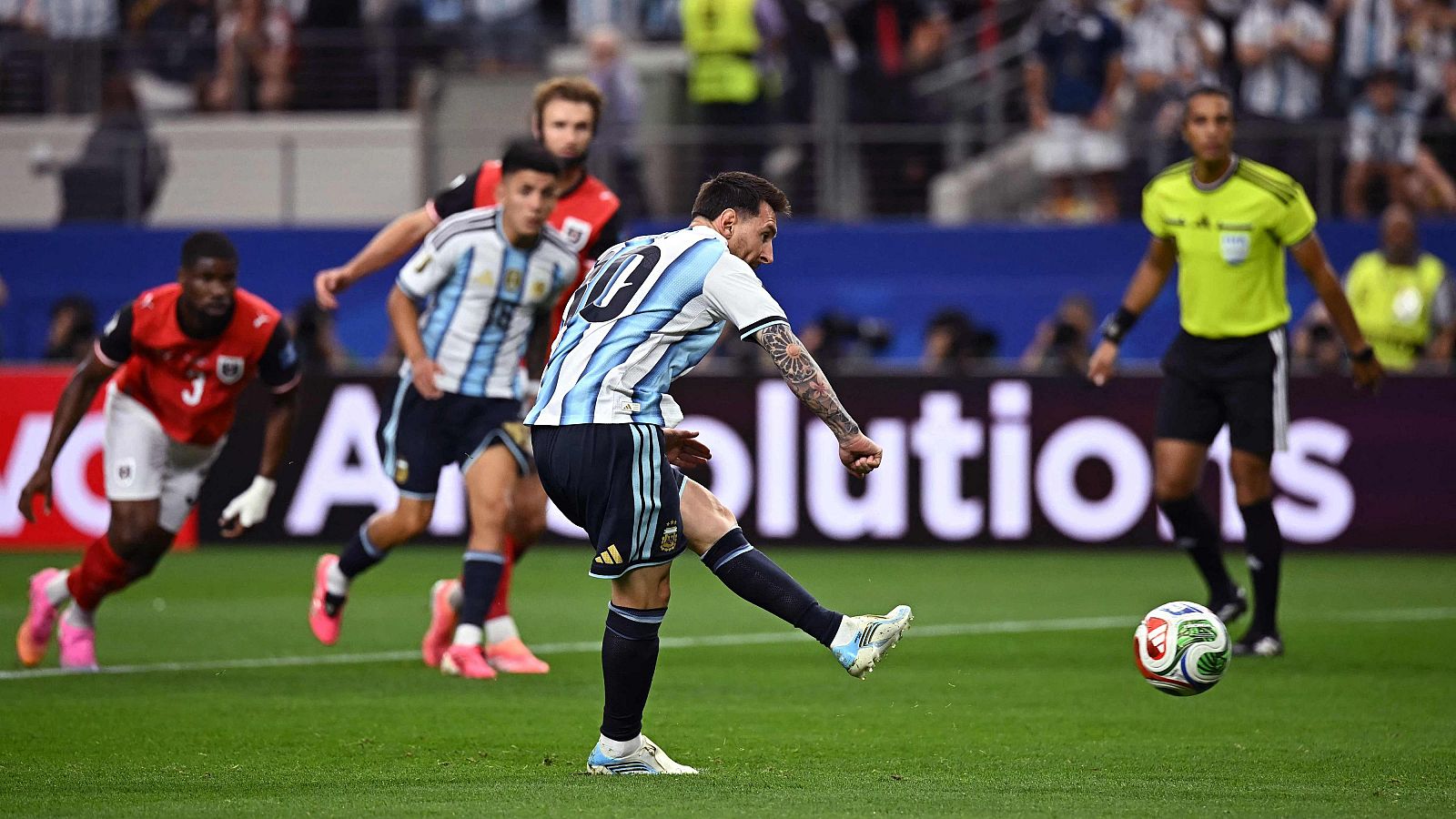 Penalti de Lionel Messi en el minuto 7 del Argentina - Austria (0-0) | Mundial 2026 | Ver vídeo