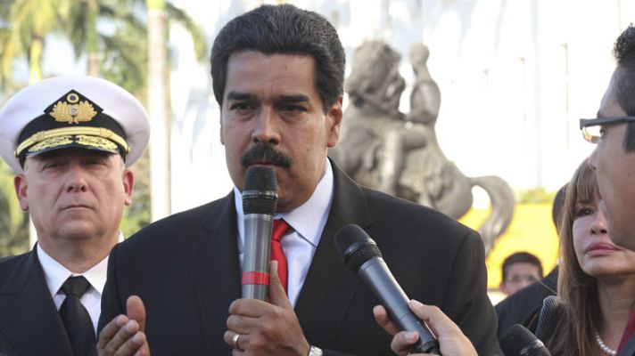 Telediario 1 - Chávez será embalsamado