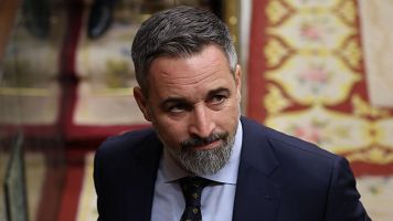 Abascal exige elecciones a S�nchez y le acusa de preparar el "robo" de las pr�ximas