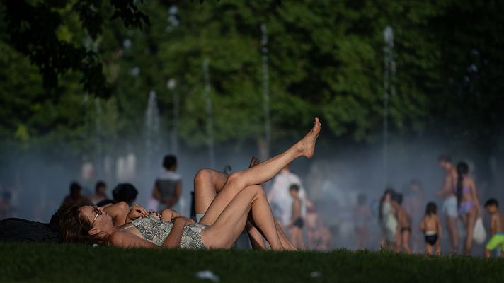 Informativo 24h - El calor da una tregua este jueves en España con una bajada general de las temperaturas