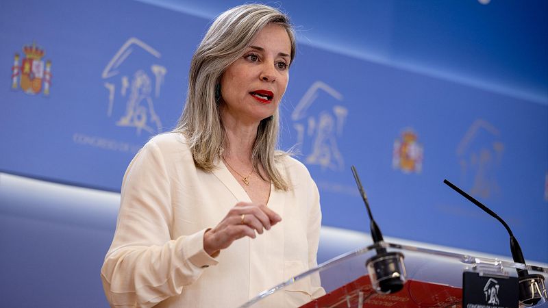 Sumar exige a Sánchez más medidas sociales y ve "algún cambio de actitud" - La hora de La 1 | Ver