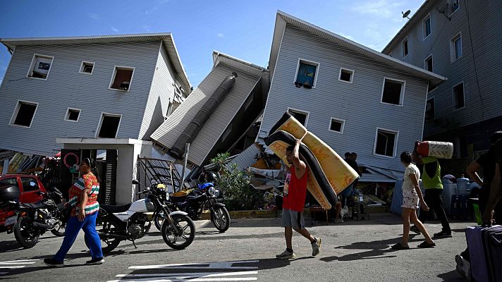 RTVE Noticias Vídeo - Imágenes aéreas de La Guaira, Venezuela, tras el impacto de los dos seísmos