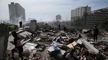 Delcy Rodr�guez visita La Guaira, la zona m�s afectada por los terremotos
