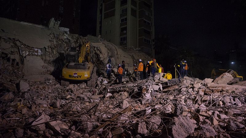 "Nuestra prioridad es localizar a las víctimas con vida" - 24 horas | Ver