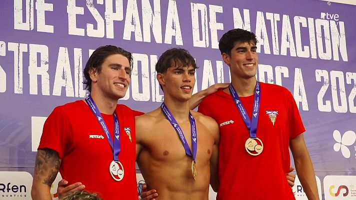 Natación - Luca Hoek pulveriza su récord de los 100 m libre en la carrera del siglo de la natación española