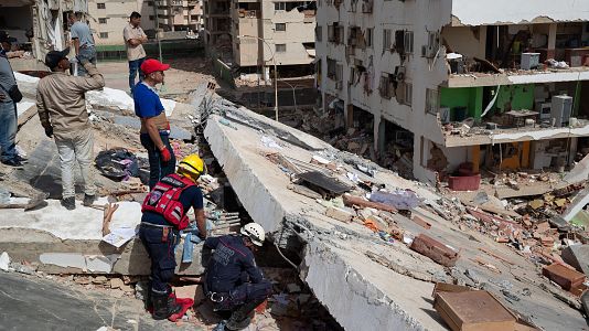La carrera contrarreloj entre los escombros: los equipos de rescate apuran las horas decisivas en Venezuela