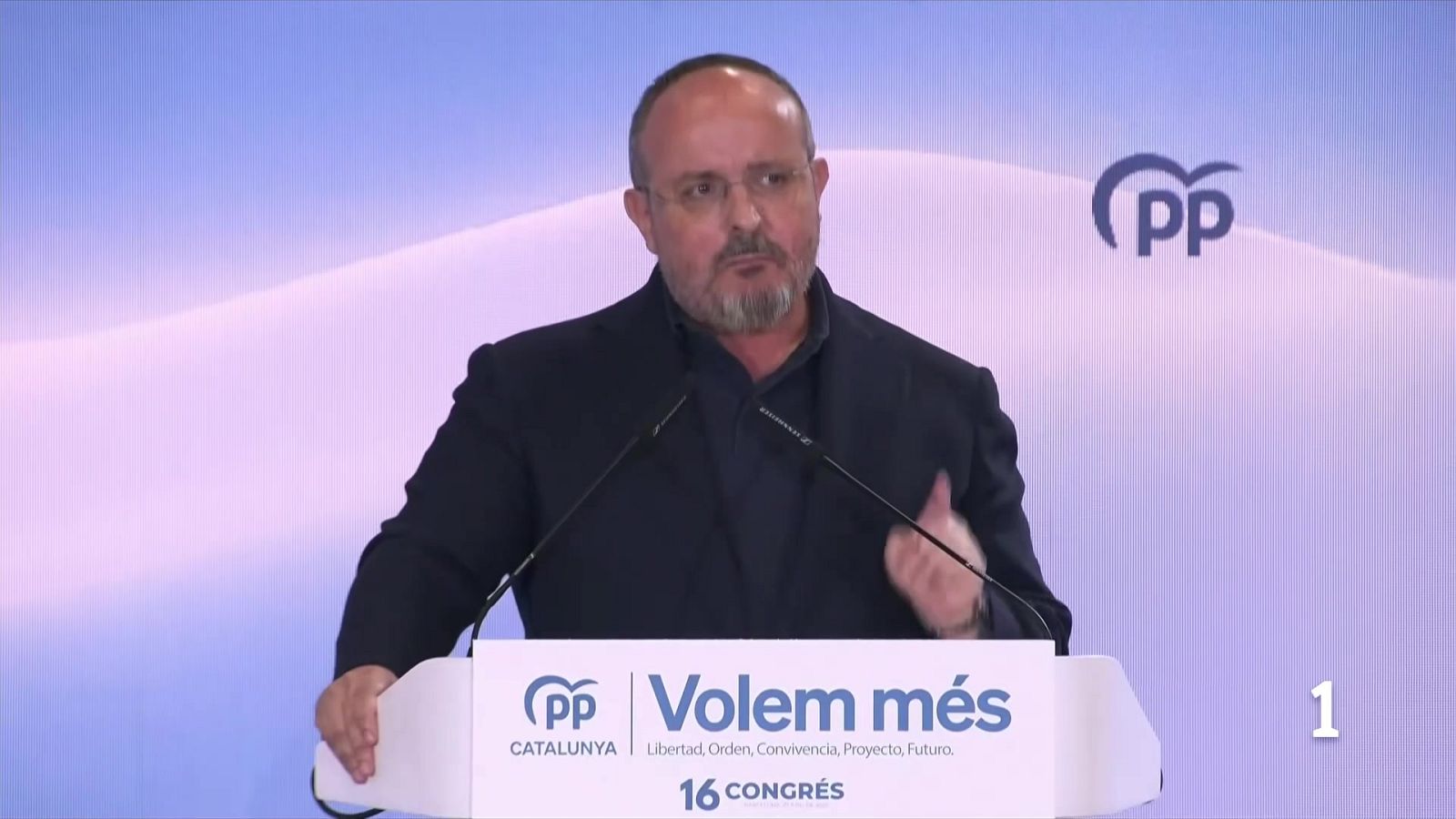 Ampli suport a Alejandro Fernández en el congrés del PPC