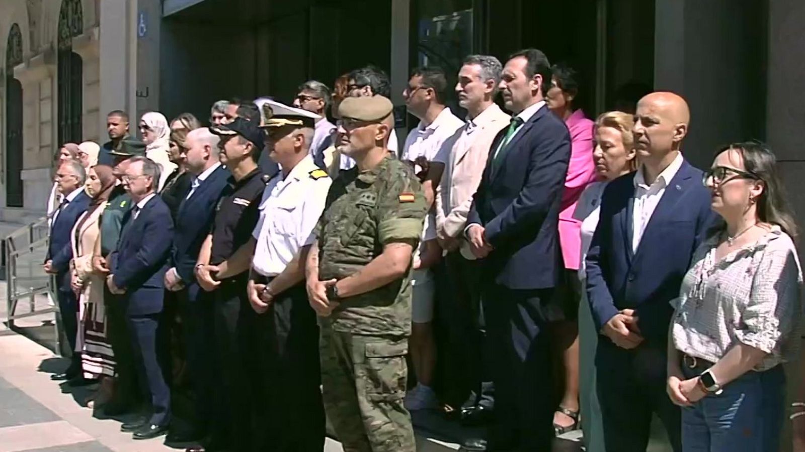 Ceuta se ha sumado a las muestras de solidaridad con Venezuela, con un minuto de silencio en memoria de las víctimas del doble terremoto que sacudió el país. | Ver