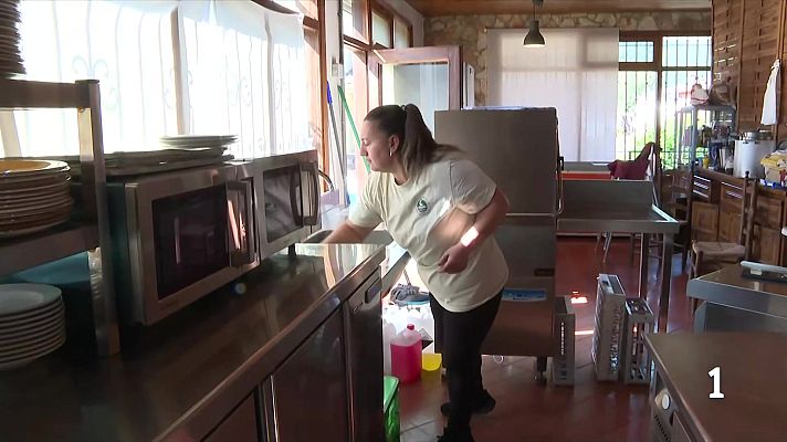 L'Informatiu - Acaba el termini per acollir-se a la regularització de migrants